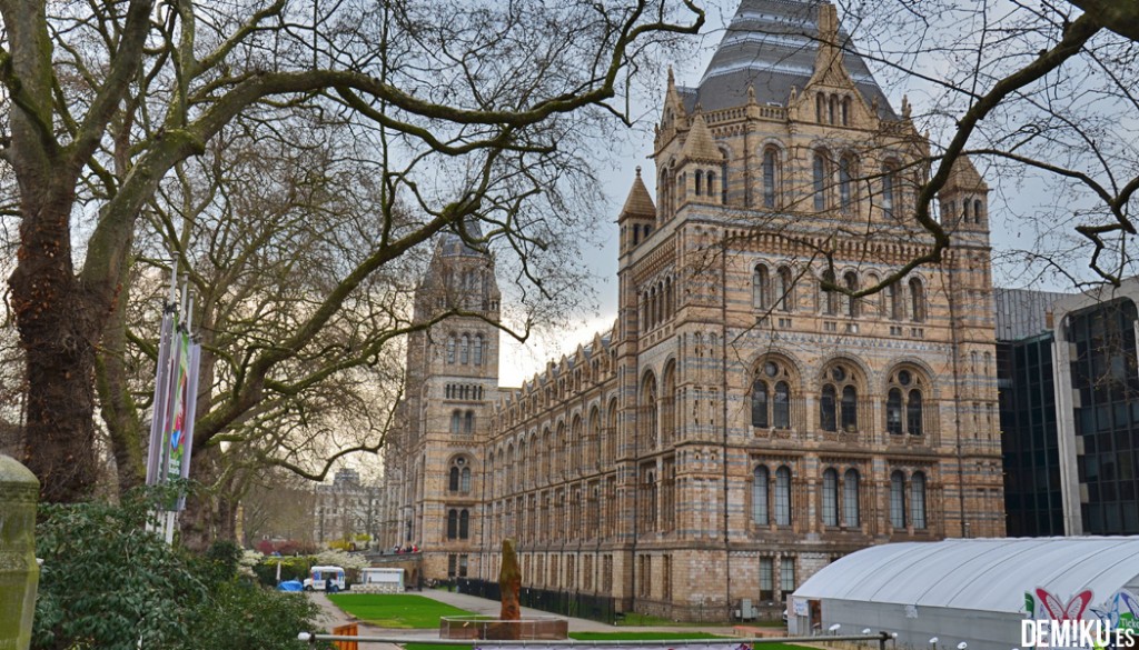 museo-historia-natural-Londres-fachada