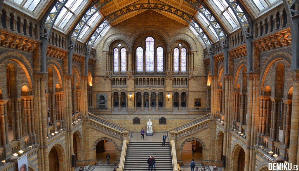 museo-historia-natural-Londres-hall