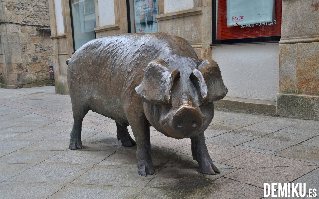 Cerdo de Bronce en Lalín